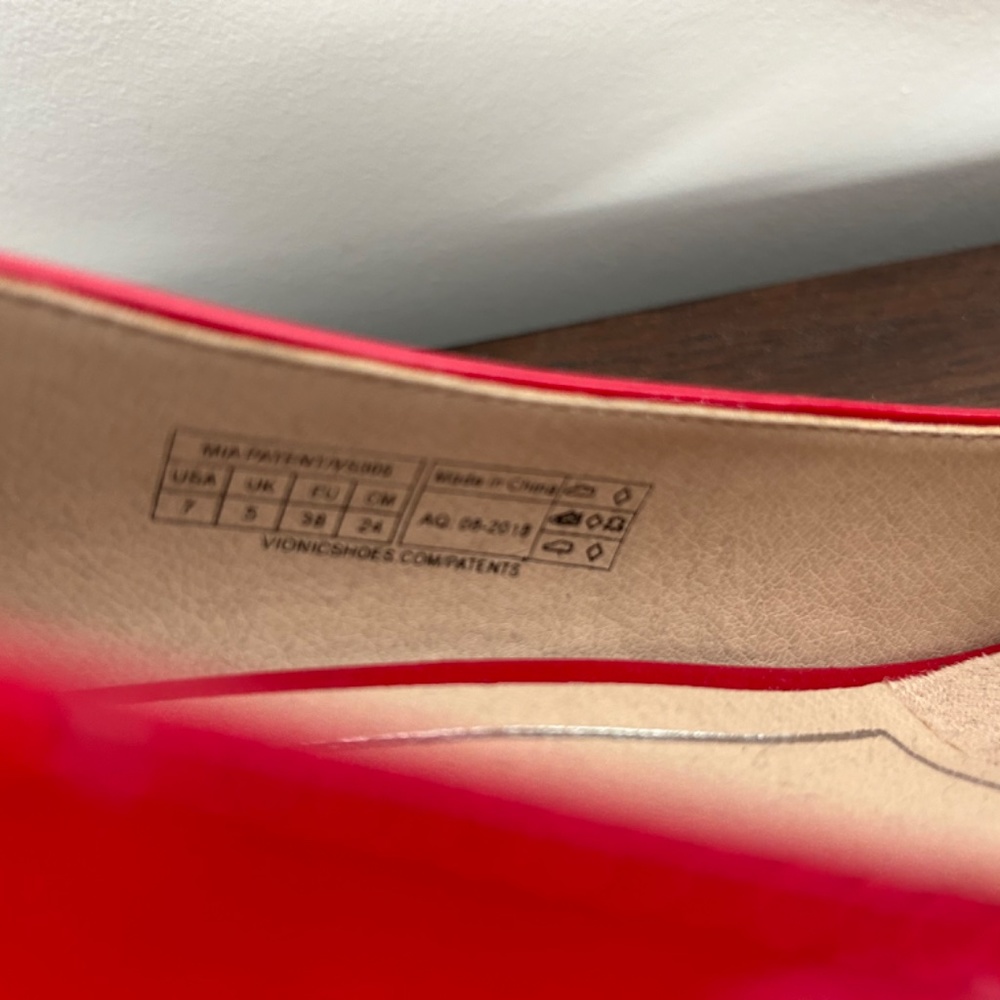 Vionic Red Heels - image 5